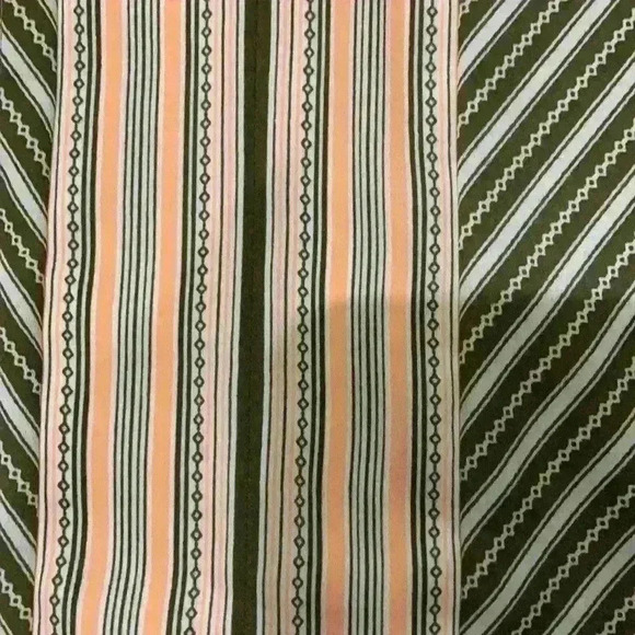 Ann Taylor Loft Sleeveless Top - Picture 6 of 7